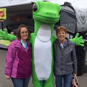 Meet your Posher, Becky